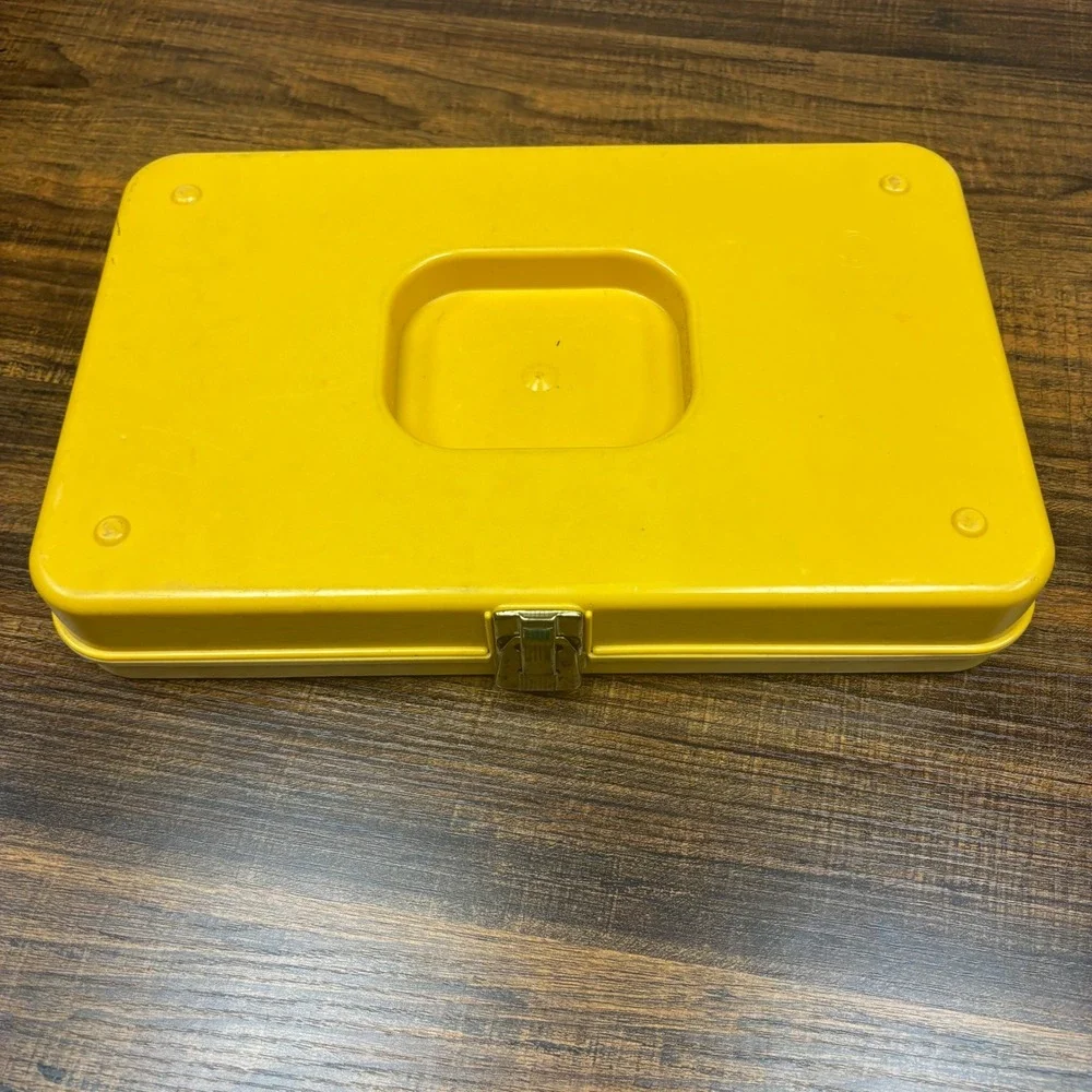 Unbranded vintage yellow